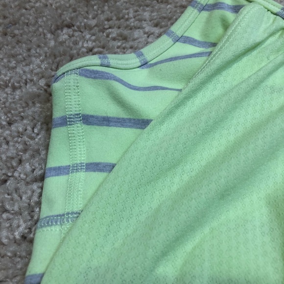 Lululemon No Limit Tank size 6 - Picture 2 of 5
